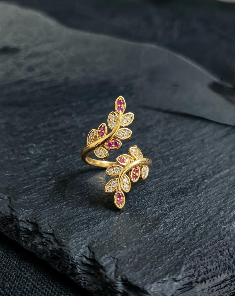 Pink With White Leaf Ring Os0051