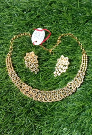 Ad Stone Necklace With Ear Ring An0065